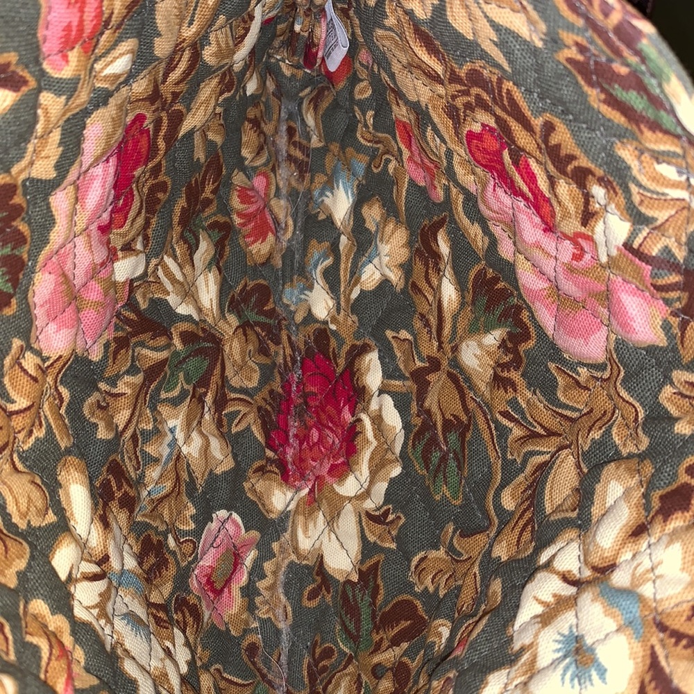 Quilted Longaberger bag with ribbon - Picture 2 of 4